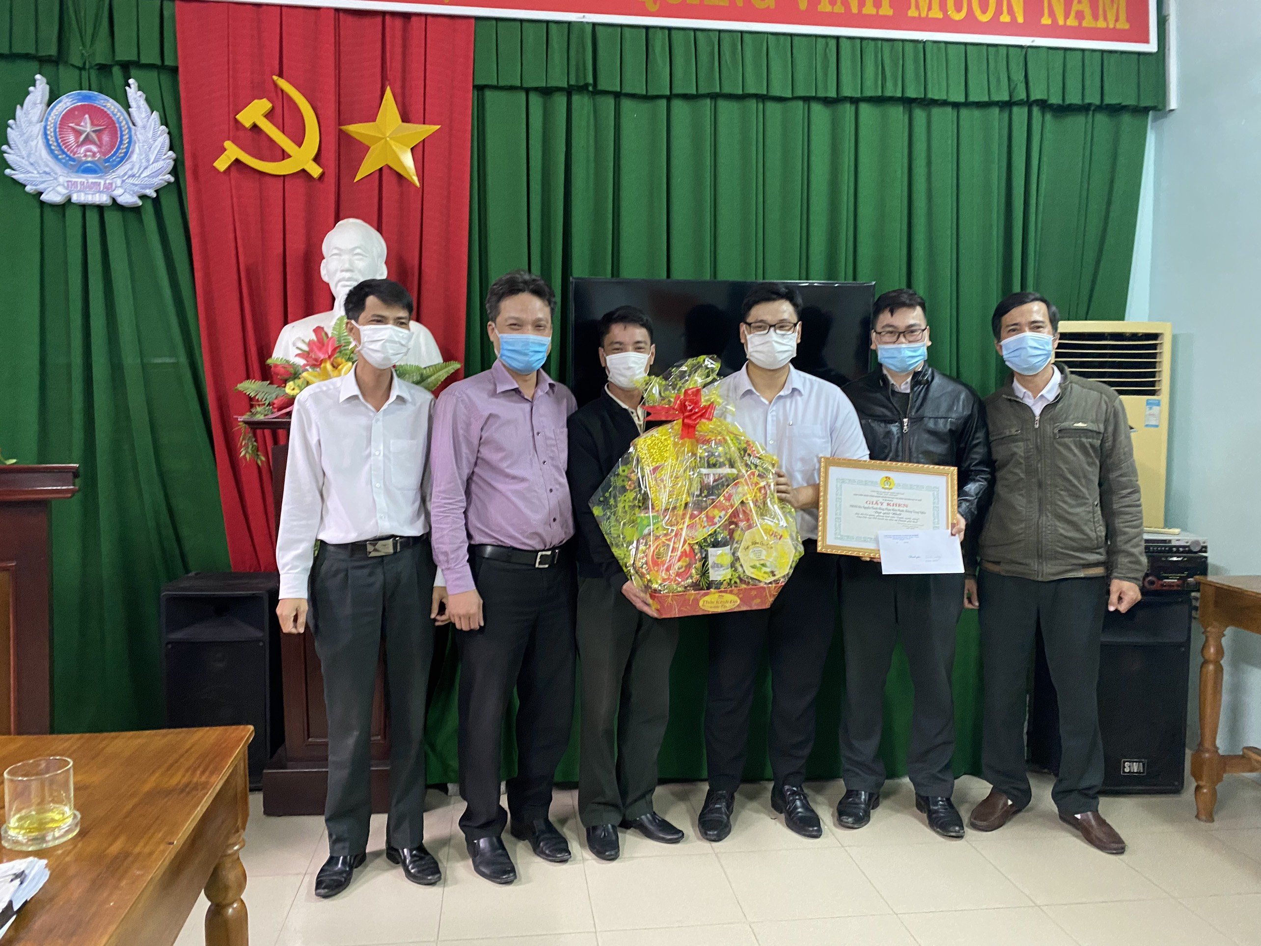 TỔNG KẾT HỘI THI CƠ QUAN, PHÒNG LÀM VIỆC XANH, SẠCH, SÁNG TẠI CHI CỤC THI HÀNH ÁN DÂN SỰ THÀNH PHỐ HUẾ (LẦN THỨ NHẤT)