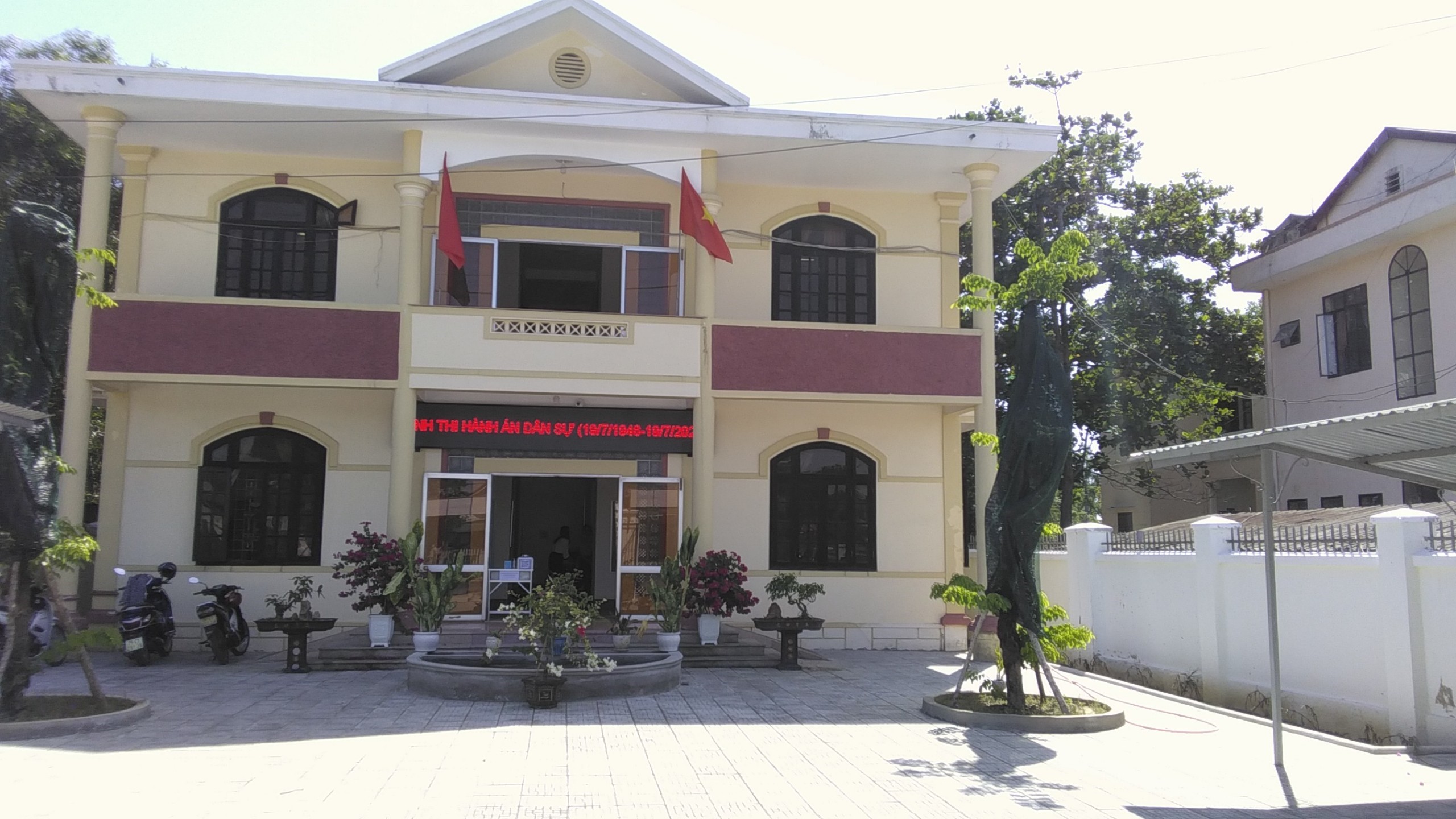 Trao quyết định bổ nhiệm đồng chí Mai Lương Khôi giữ chức vụ Tổng cục trưởng Tổng cục Thi hành án dân sự