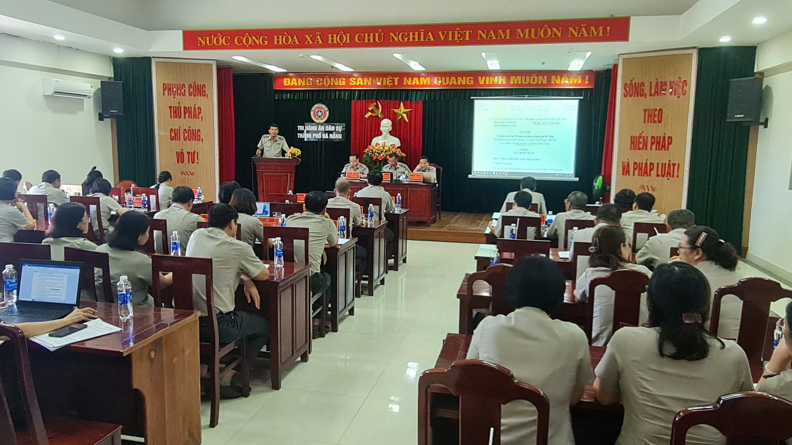 Thi hành án dân sự thành phố Đà Nẵng đánh giá mô hình THADS  01 cấp và triển khai công tác quý I/2026