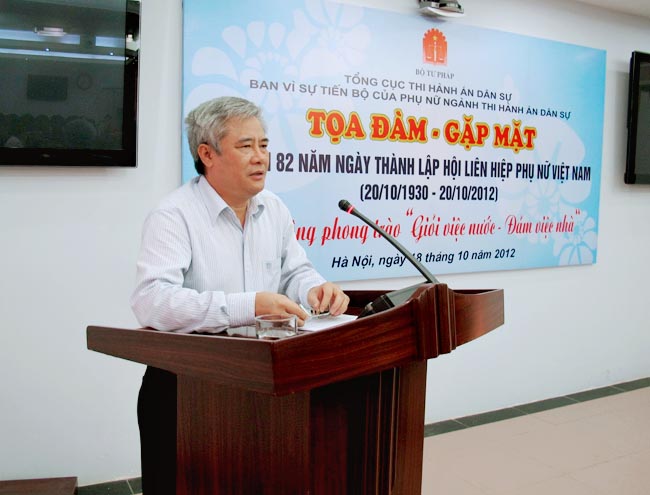 Ban Vì sự tiến bộ của phụ nữ ngành Thi hành án dân sự tổ chứ tọa đàm - gặp mặt nữ cán bộ, công chức nhân dịp kỷ niệm 82 năm ngày thành lập Hội Liên hiệp phụ nữ Việt Nam