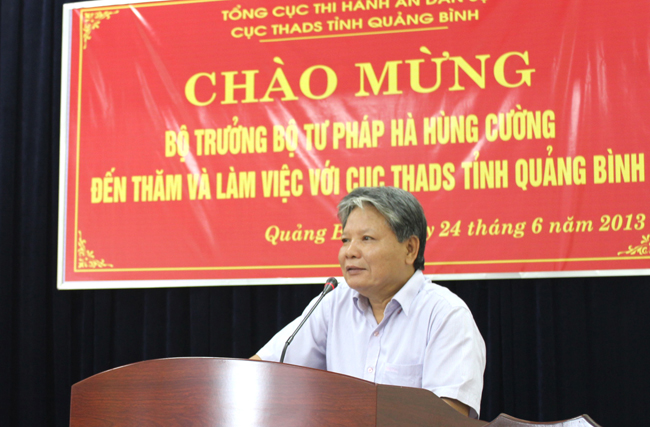 Bộ trưởng Bộ Tư pháp làm việc tại Cục Thi hành án dân sự tỉnh Quảng Bình