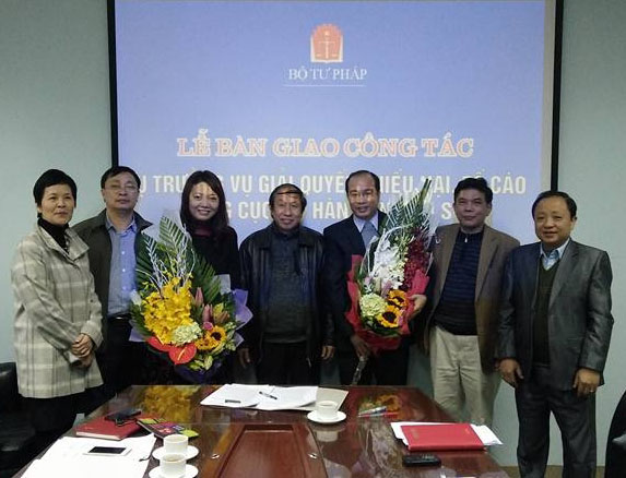 Bàn giao công tác Lãnh đạo Vụ giải quyết khiếu nại, tố cáo thuộc Tổng cục Thi hành án dân sự