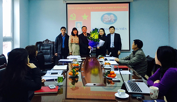 Chi bộ Vụ Nghiệp vụ 2, Tổng cục Thi hành án dân sự tổ chức Lễ kết nạp Đảng viên