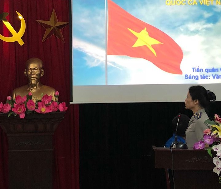 Đảng bộ Cơ quan Cục Thi hành án dân sự thành phố tổ chức nghi thức chào cờ Tổ quốc, hát Quốc ca và sinh hoạt dưới cờ tháng 7 năm 2018