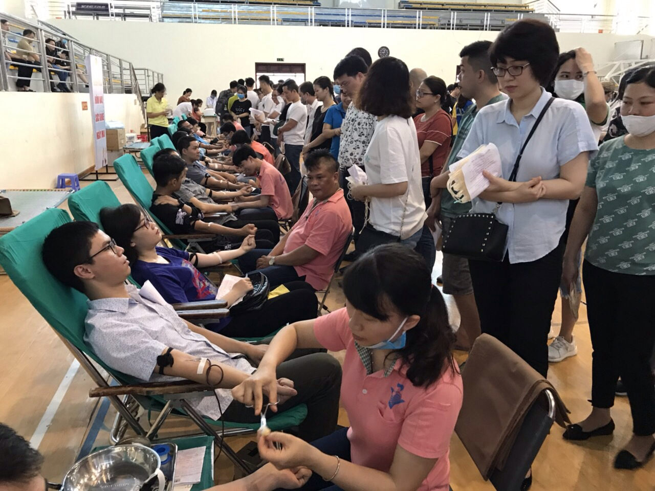 Cục Thi hành án dân sự thành phố Hải Phòng tham gia ngày hội hiến máu “Giọt hồng yêu thương- Đẩy lùi Covid”