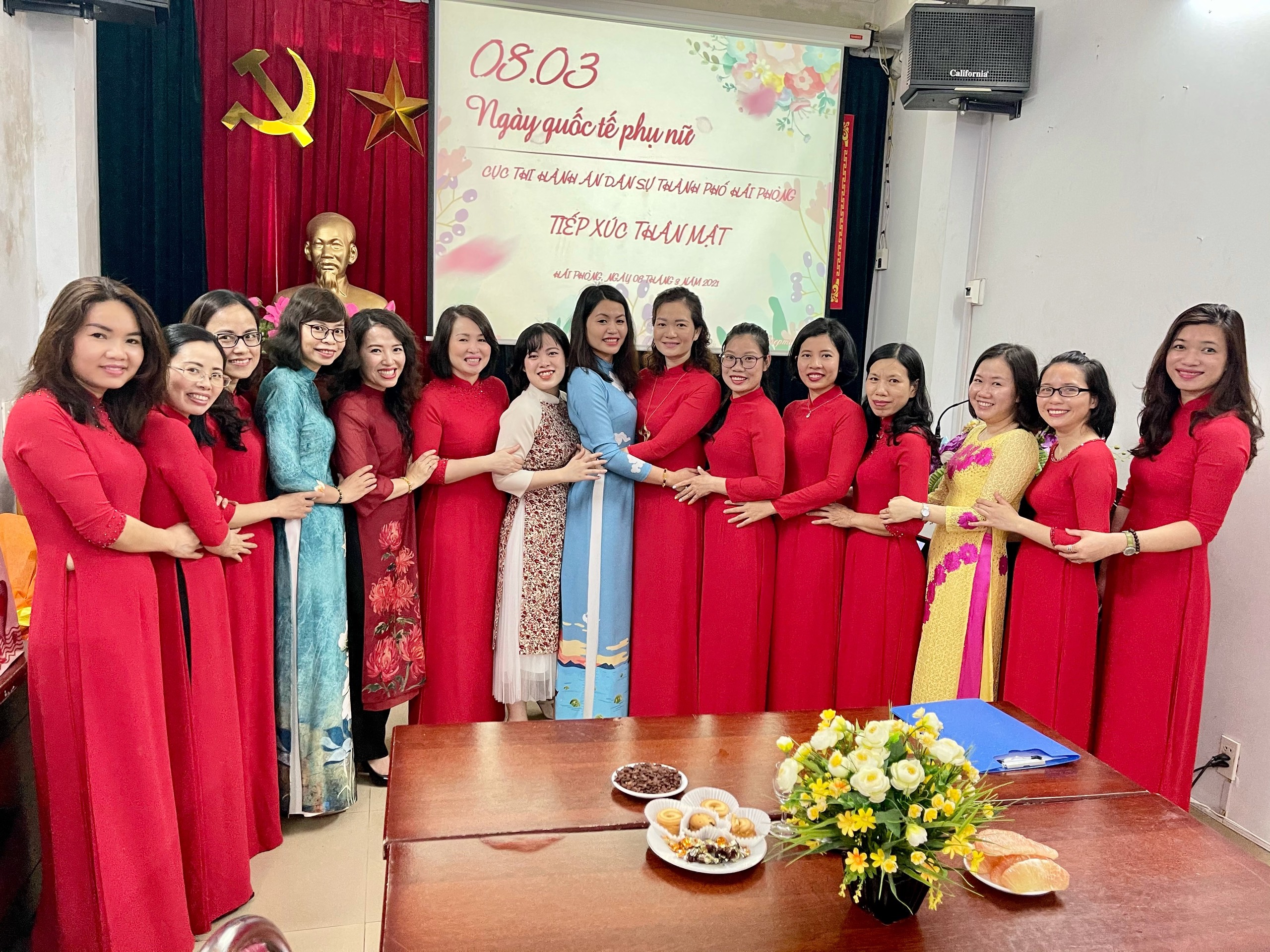 Kỷ niệm 111 năm ngày Quốc tế phụ tữ tại Cục Thi hành án dân sự thành phố Hải Phòng