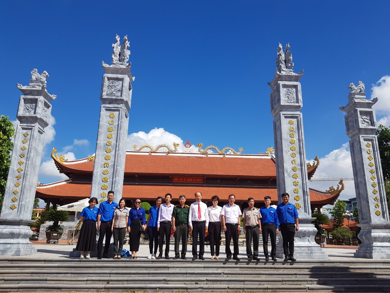 Cục Thi hành án dân sự thành phố tổ chức dâng hương nhân 75 năm ngày thương binh liệt sỹ, 90 năm ngày đồng chí Nguyễn Đức Cảnh hy sinh