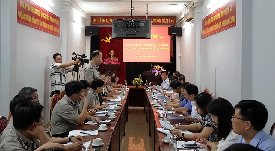 Ban Pháp chế HĐND làm việc với Cục THADS thành phố về công tác THADS những tháng đầu năm 2020