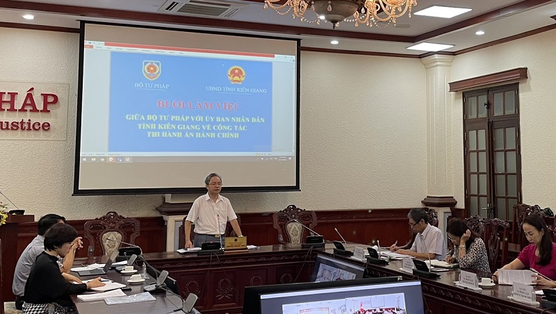 Bộ Tư pháp làm việc với Ủy ban nhân dân tỉnh Kiên Giang về công tác thi hành án hành chính