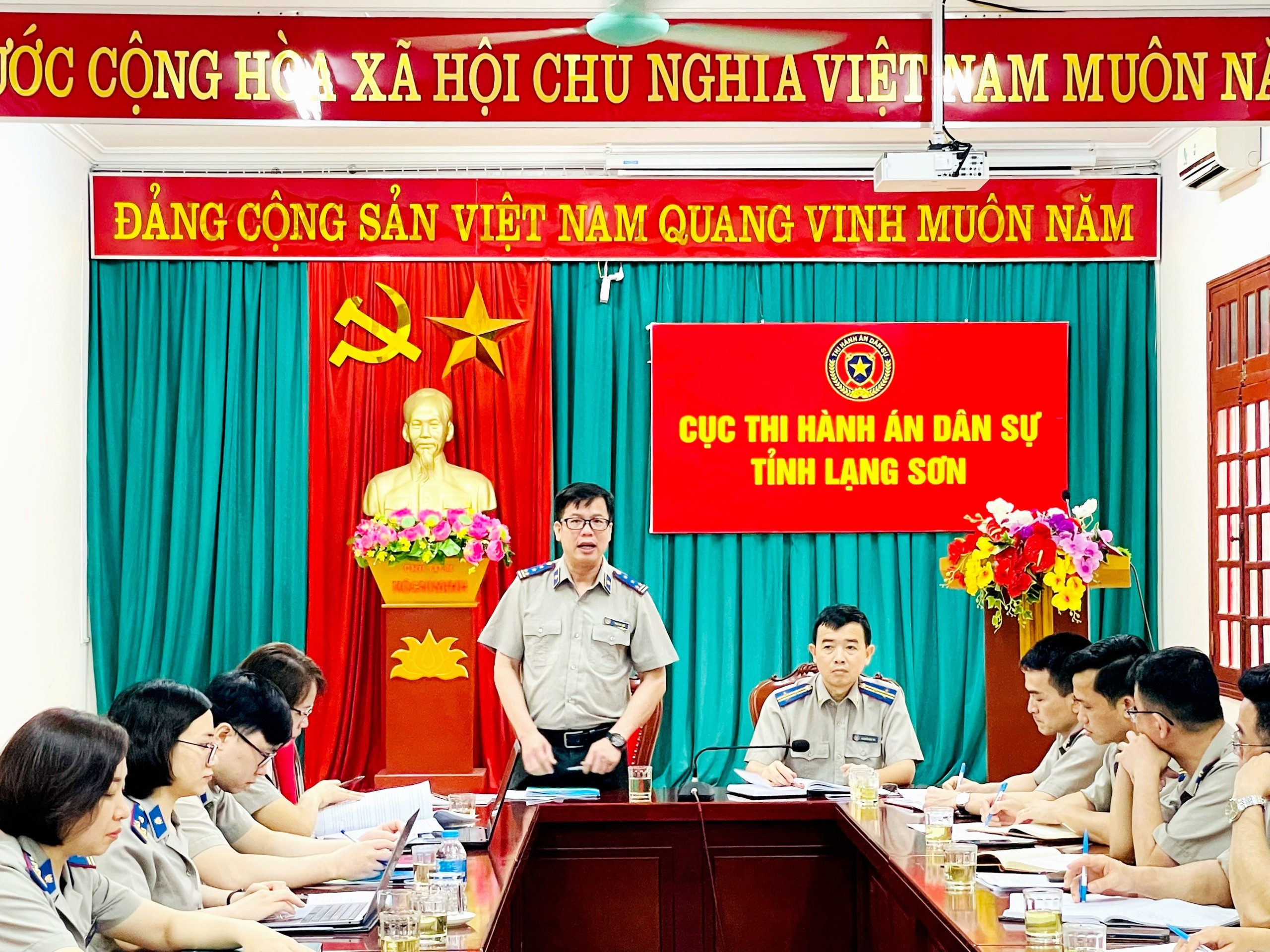 Tổng cục THADS tổ chức kiểm tra chuyên đề công tác phân loại án, chế độ báo cáo thống kê và công tác văn phòng tại Cục THADS tỉnh Lạng Sơn