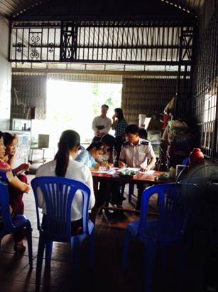 Ngày 17 tháng 9 năm 2015 Chi cục thi hành án dân sự huyện An Dương tiến hành cưỡng chế kê biên, xử lý tài sản của người phải thi hành án để trả nợ cho Ngân hàng TMCP Xăng dầu Pêtrolimex;