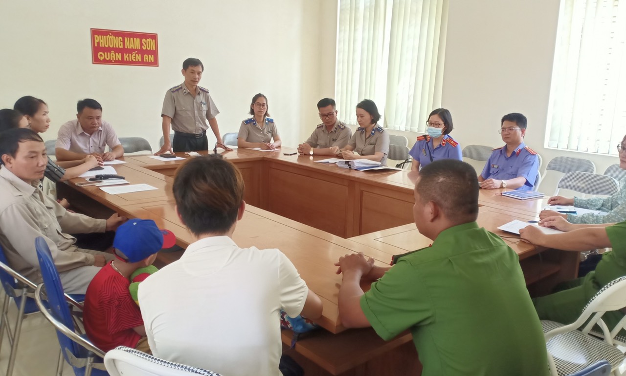 Thi hành án giao người chưa thành niên cho người được giao nuôi dưỡng theo bản án, quyết định của Tòa án