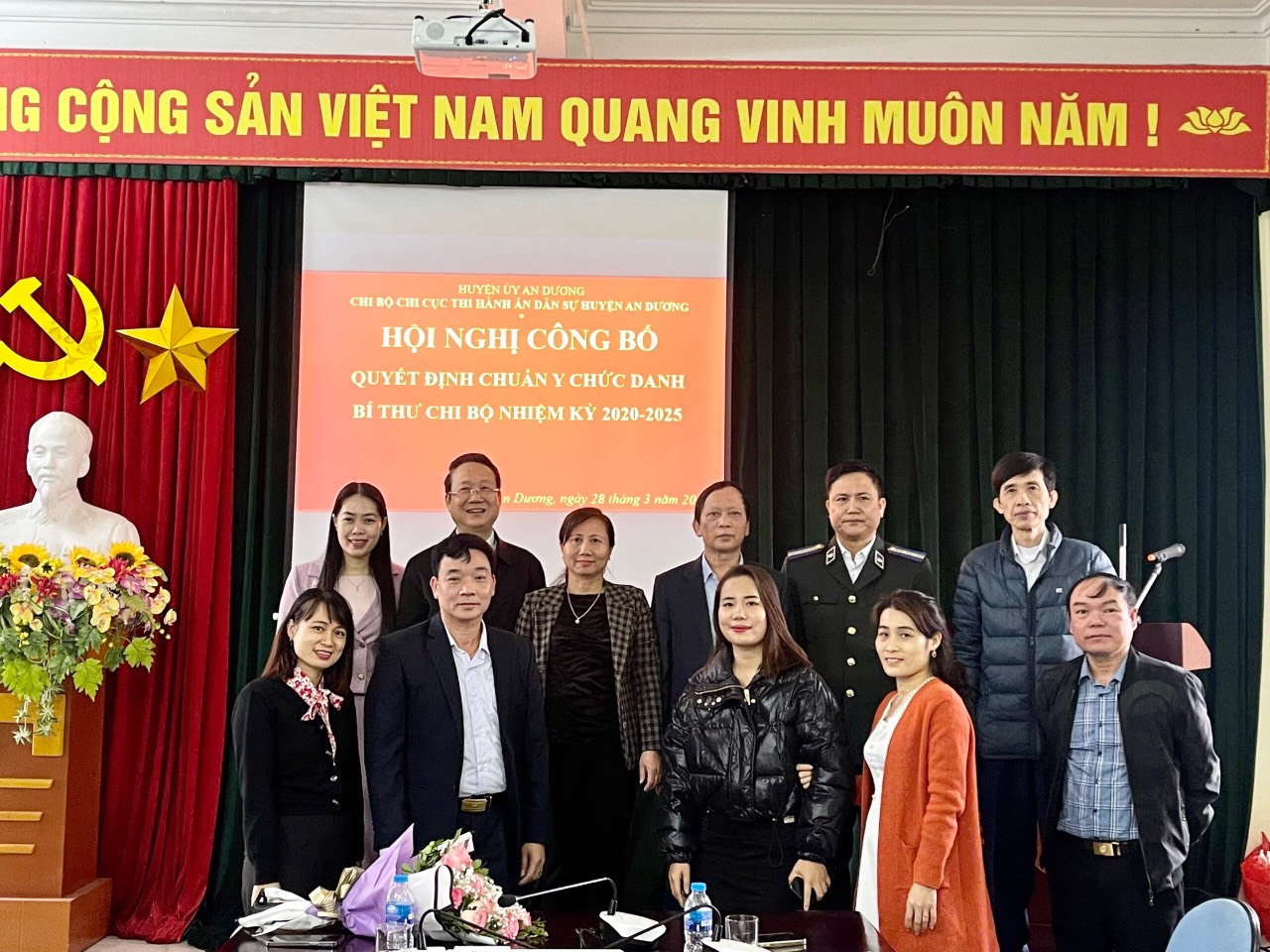 Huyện ủy An Dương tổ chức công bố Quyết định chuẩn y chức danh Bí thư Chi bộ Chi cục Thi hành án dân sự huyện An Dương nhiệm kỳ 2020-2025
