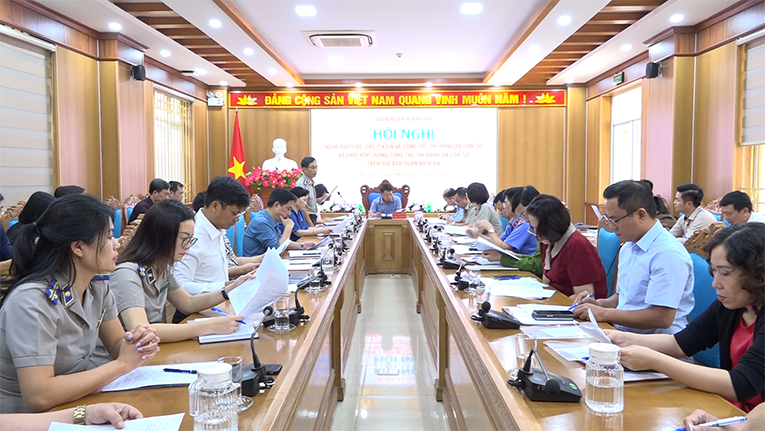 Thường trực Quận ủy nghe báo cáo, cho ý kiến về công tác Thi hành án dân sự và phối hợp trong công tác thi hành án dân sự trên địa bàn quận