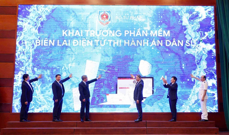 Bộ Tư pháp ra mắt phần mềm biên lai điện tử Thi hành án dân sự