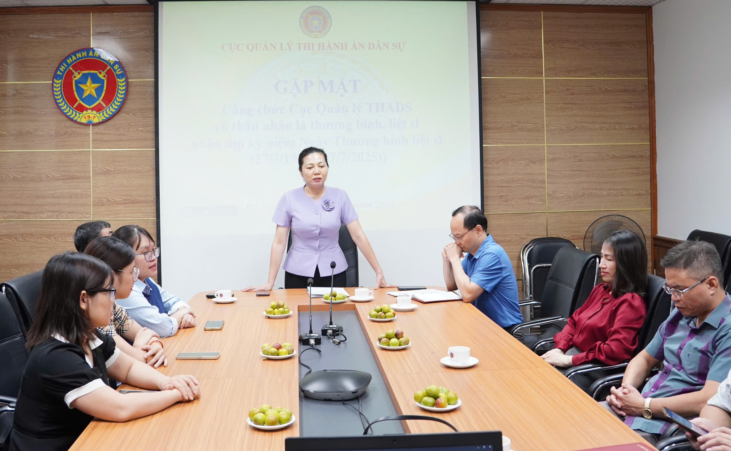 Cục Quản lý Thi hành án dân sự gặp mặt, tri ân các công chức có thân nhân là thương binh, bệnh binh nhân dịp 27/7
