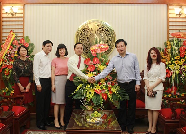 Bộ, ngành Tư pháp tiếp tục duy trì mối quan hệ gắn bó với các cơ quan báo chí