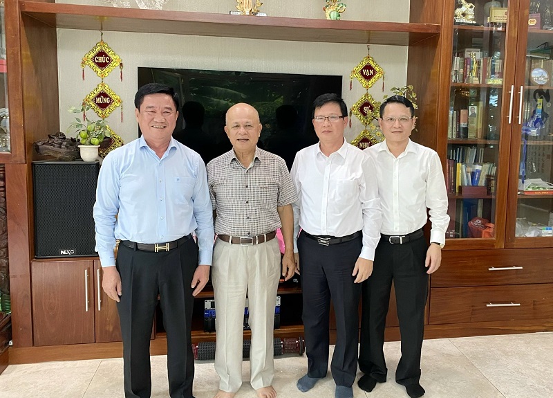 Hoạt động tri ân các thế hệ lãnh đạo nhân dịp 77 năm Ngày truyền thống Ngành Tư pháp tại Thành phố Hồ Chí Minh