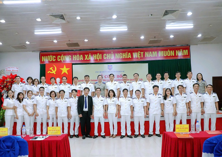 Công bố Quyết định thành lập Thi hành án dân sự tỉnh Quảng Ngãi và các Quyết định về công tác cán bộ