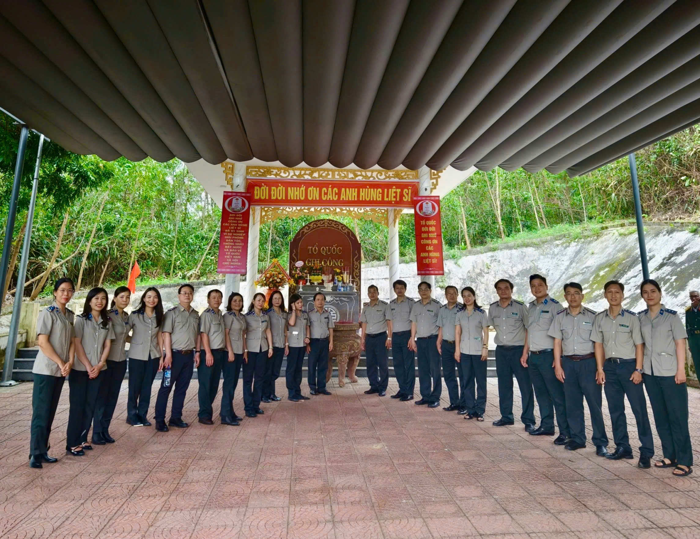 Chi bộ Cục Thi hành án dân sự  thành phố Đà Nẵng tổ chức sinh hoạt chuyên đề quý I năm 2025