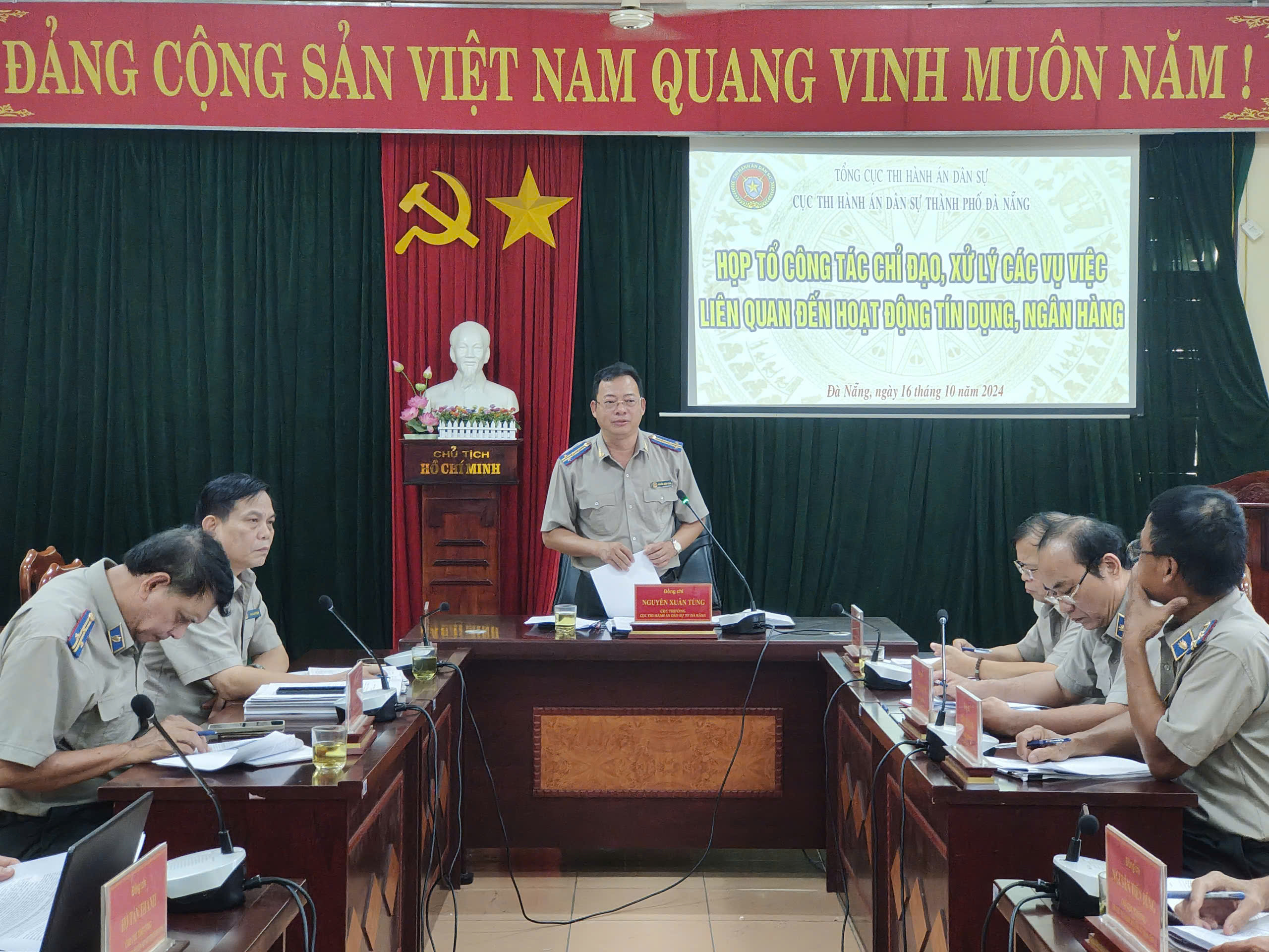 Cục Thi hành án dân sự thành phố Đà Nẵng tổ chức họp tổ công tác chỉ đạo, xử lý các vụ việc liên quan đến hoạt động tín dụng, ngân hàng