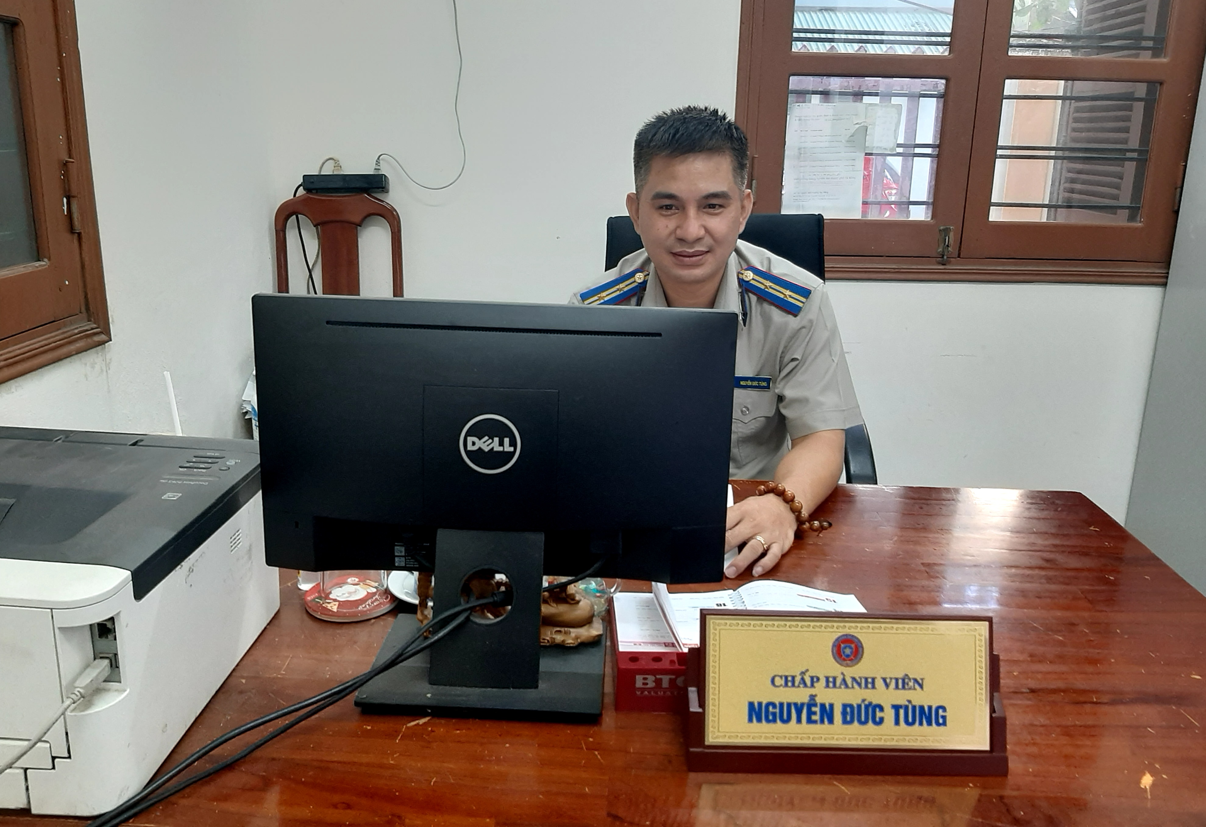 TẤM GƯƠNG TẬN TỤY VỚI CÔNG TÁC THI HÀNH ÁN DÂN SỰ