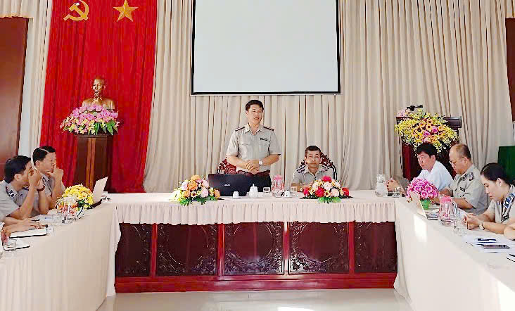 Công bố Quyết định bổ nhiệm lãnh đạo và Quyết định về việc sắp xếp, bố trí công chức Phòng Thi hành án dân sự khu vực 11