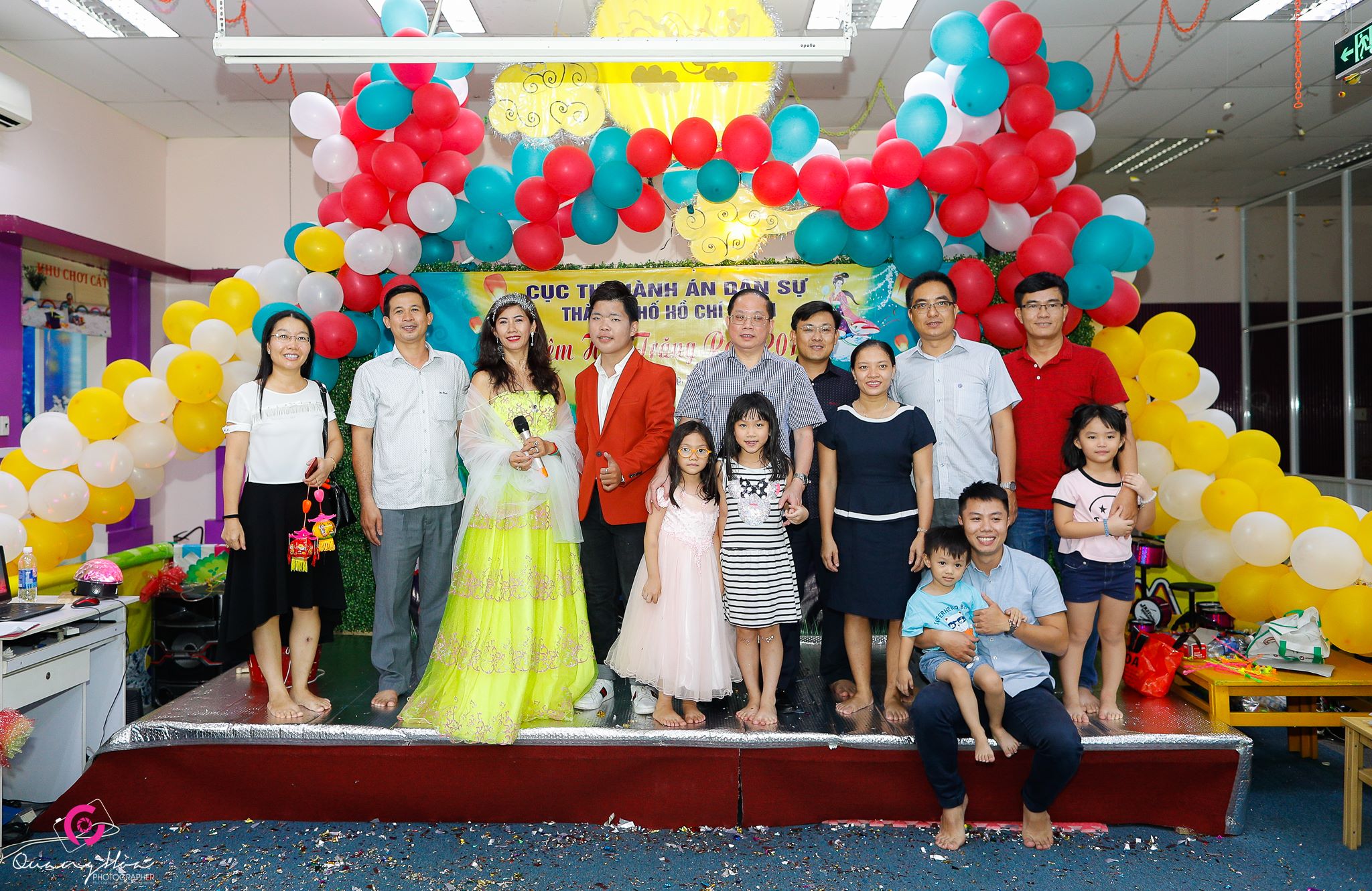 CÔNG ĐOÀN CƠ SỞ CỤC THADS TP.HCM   TRAO HỌC BỔNG NGUYỄN ĐỨC CẢNH CHO CON CỦA CÁN BỘ,C ÔNG CHỨC CỦA CỤC THADS TP  NHÂN DỊP TRUNG THU 2018