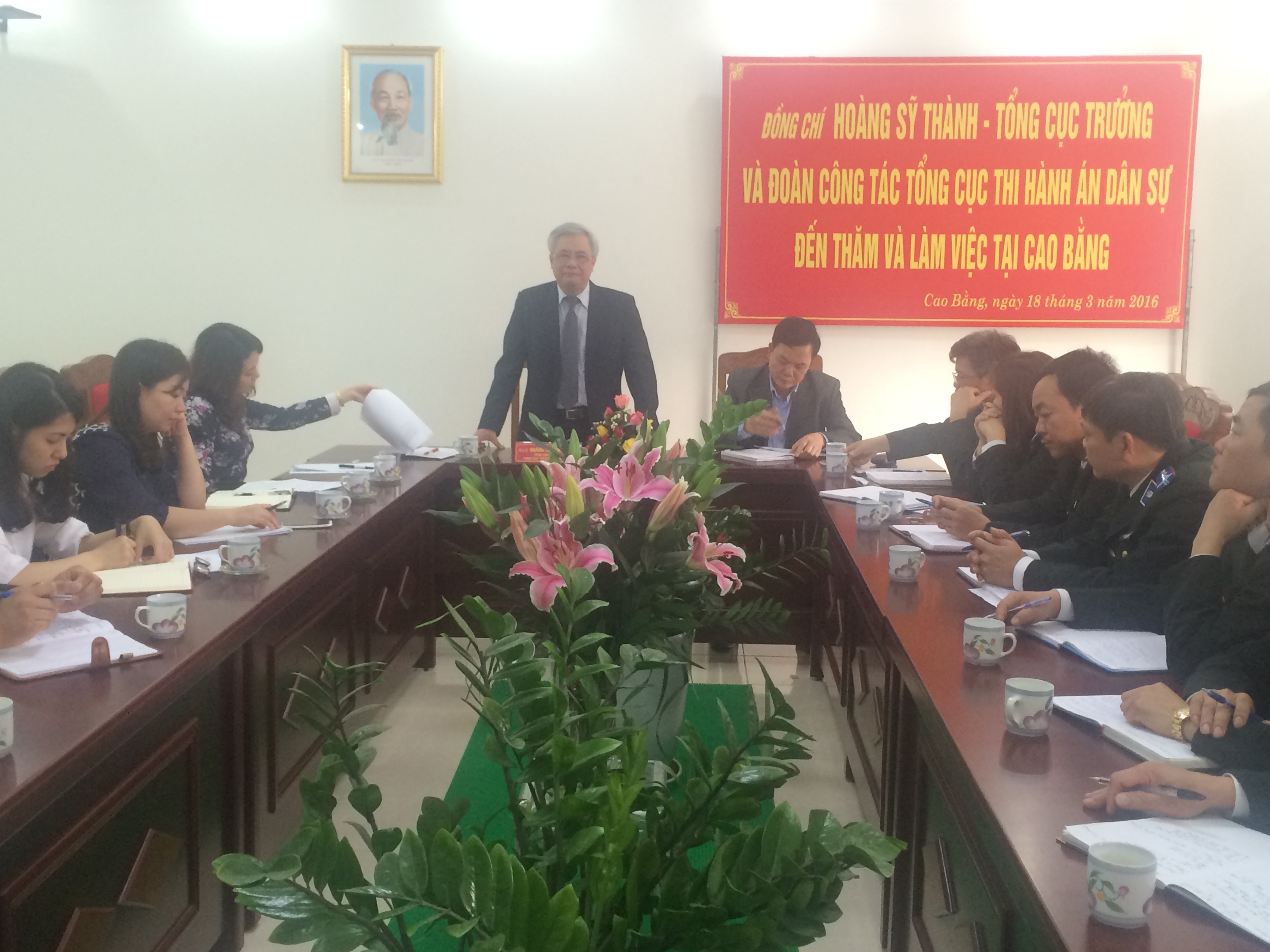 ĐOÀN CÔNG TÁC TỔNG CỤC THI HÀNH ÁN DÂN SỰ THĂM VÀ LÀM VIỆC TẠI CAO BẰNG