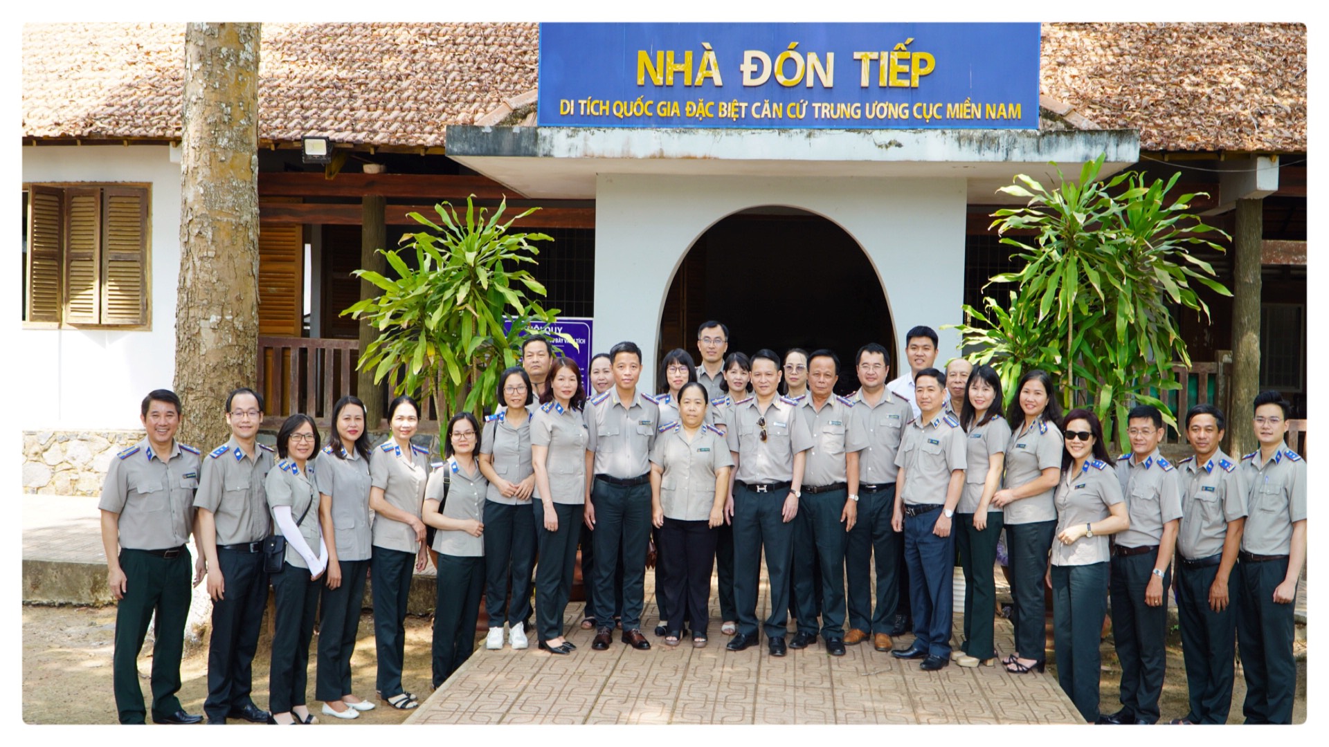 THADS TP.HCM: Hành trình về nguồn tại Khu di tích căn cứ  Trung ương Cục miền Nam