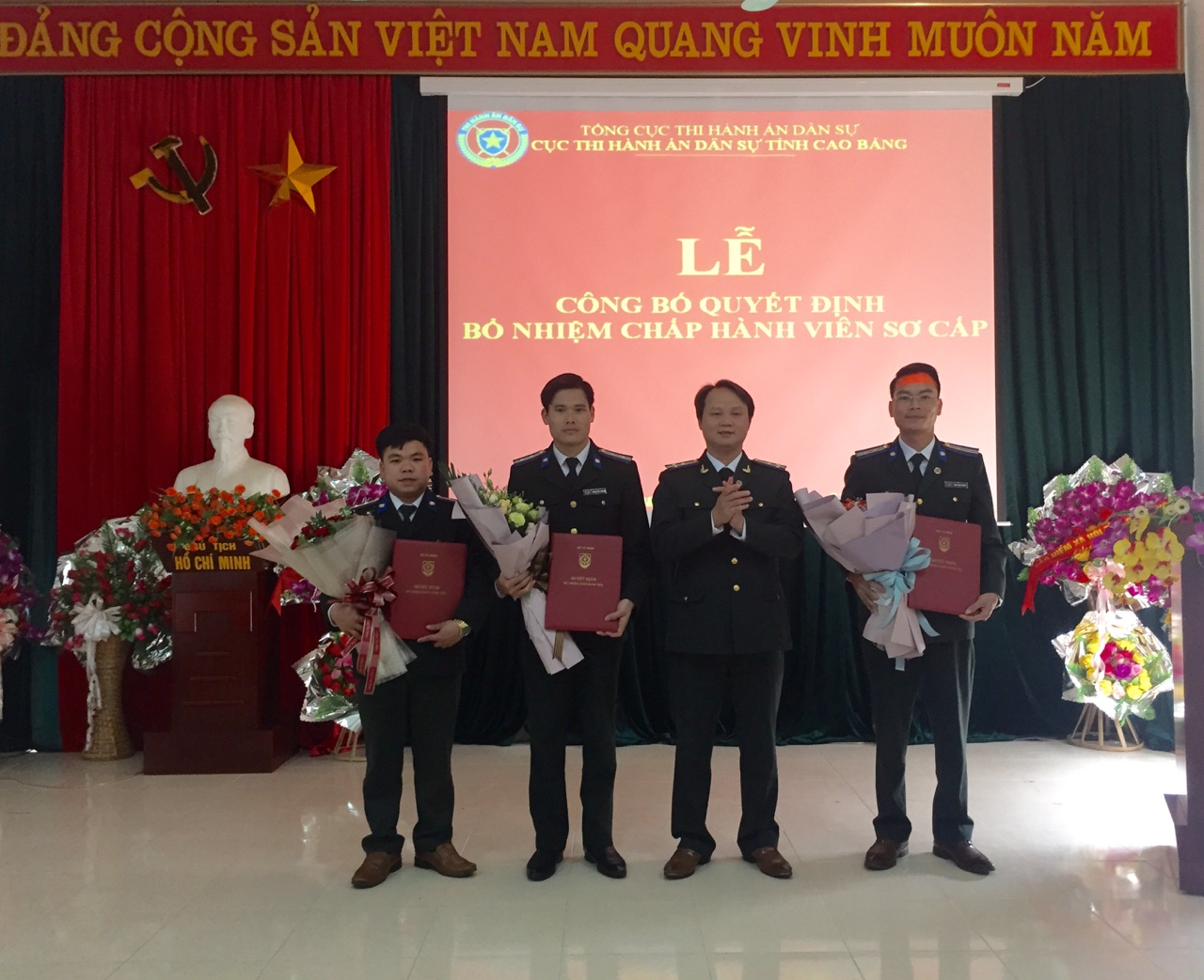 Lễ công bố Quyết định bổ nhiệm Chấp hành viên sơ cấp