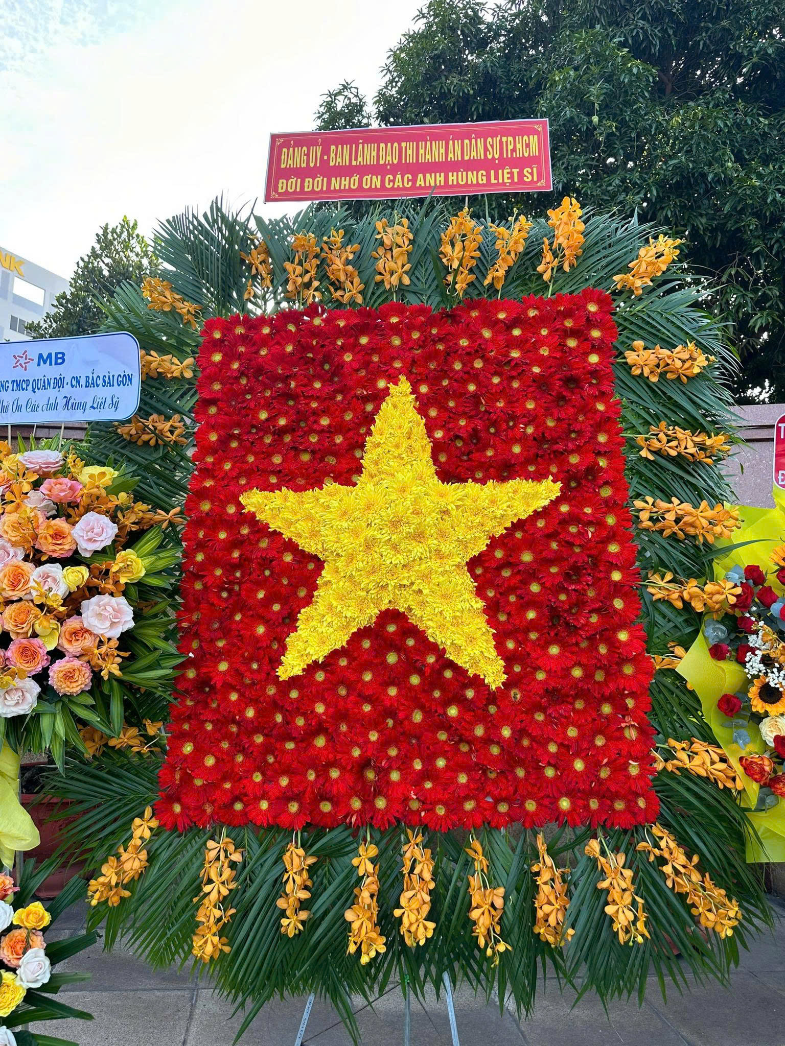 DÂNG HƯƠNG TƯỞNG NIỆM CÁC ANH HÙNG LIỆT SĨ NHÂN KỶ NIỆM 78 NĂM NGÀY THƯƠNG BINH – LIỆT SĨ