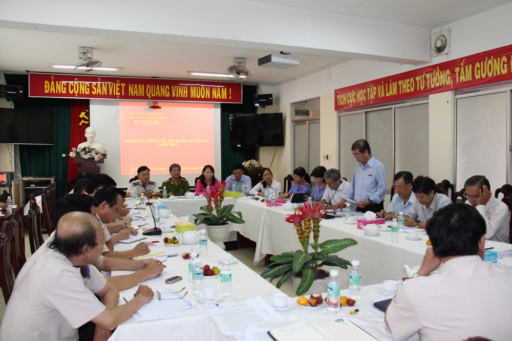 Ban pháp chế Hội đồng nhân dân thành phố giám sát công tác thi hành án dân sự năm 2015