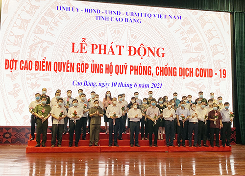 Cục Thi hành án dân sự tỉnh Cao Bằng tham dự Lễ phát động đợt cao điểm quyên góp ủng hộ Quỹ phòng, chống dịch COVID-19