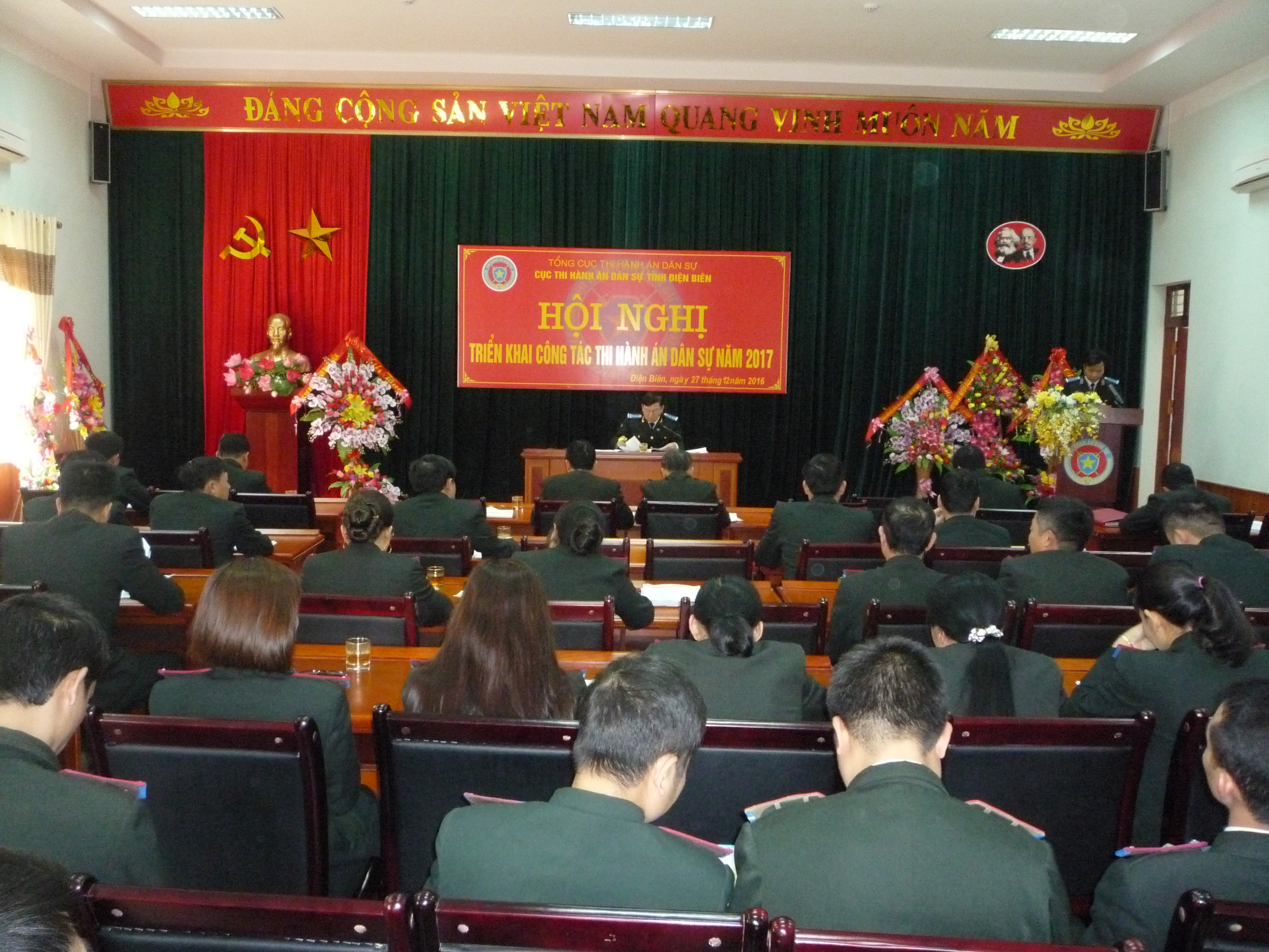 Cục THADS tỉnh Điện Biên:  TRIỂN KHAI NHIỆM VỤ CÔNG TÁC NĂM 2017 VÀ TẬP HUẤN NGHIỆP VỤ THI HÀNH ÁN DÂN SỰ