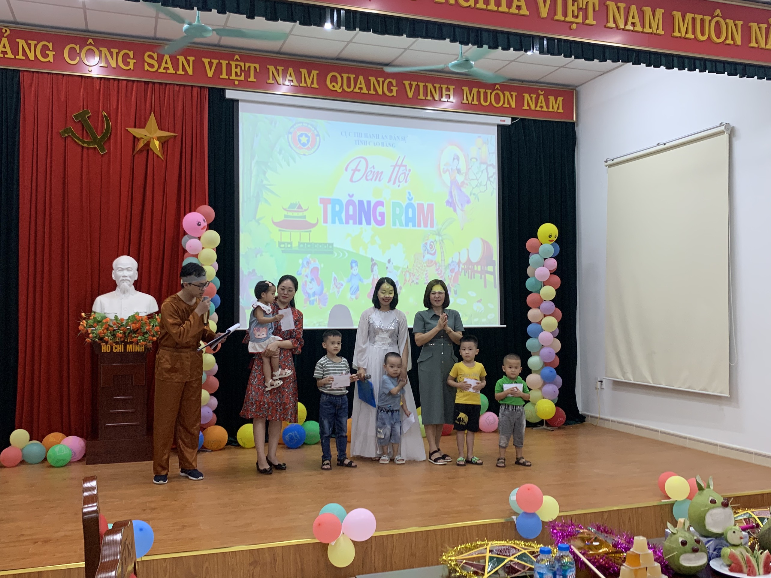 Cục Thi hành án dân sự tỉnh Cao Bằng tổ chức “Đêm Hội trăng rằm năm 2022”