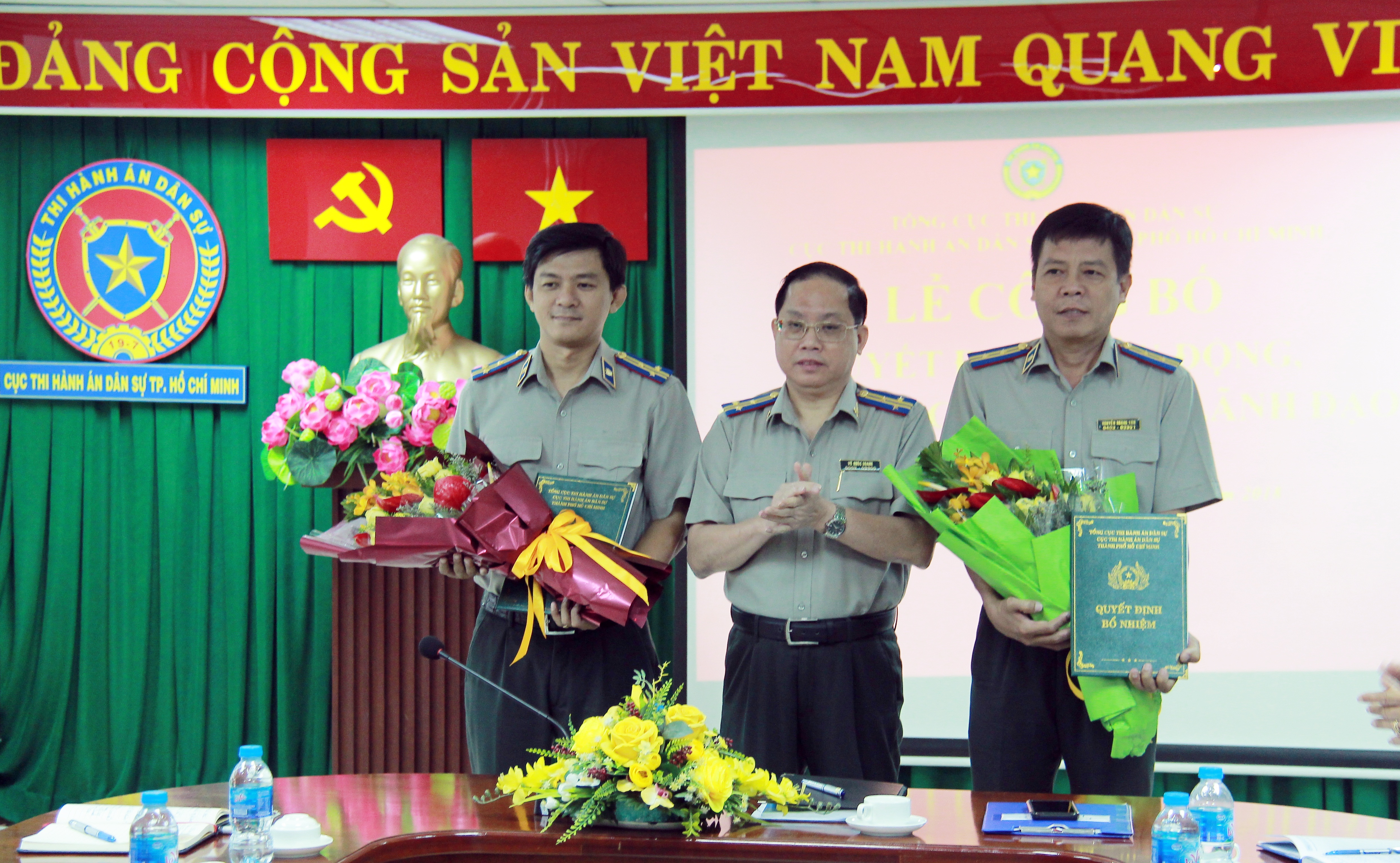 CỤC THADS THÀNH PHỐ HỒ CHÍ MINH Công bố quyết định bổ nhiệm chức Vụ Lãnh đạo Cấp phòng và Chi Cục trưởng THADS quận, huyện