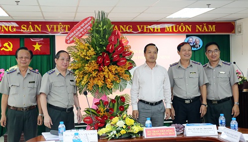 Thứ trưởng Bộ Tư Pháp Trần Tiến Dũng  thăm và làm việc với Cục THADS TP.HCM