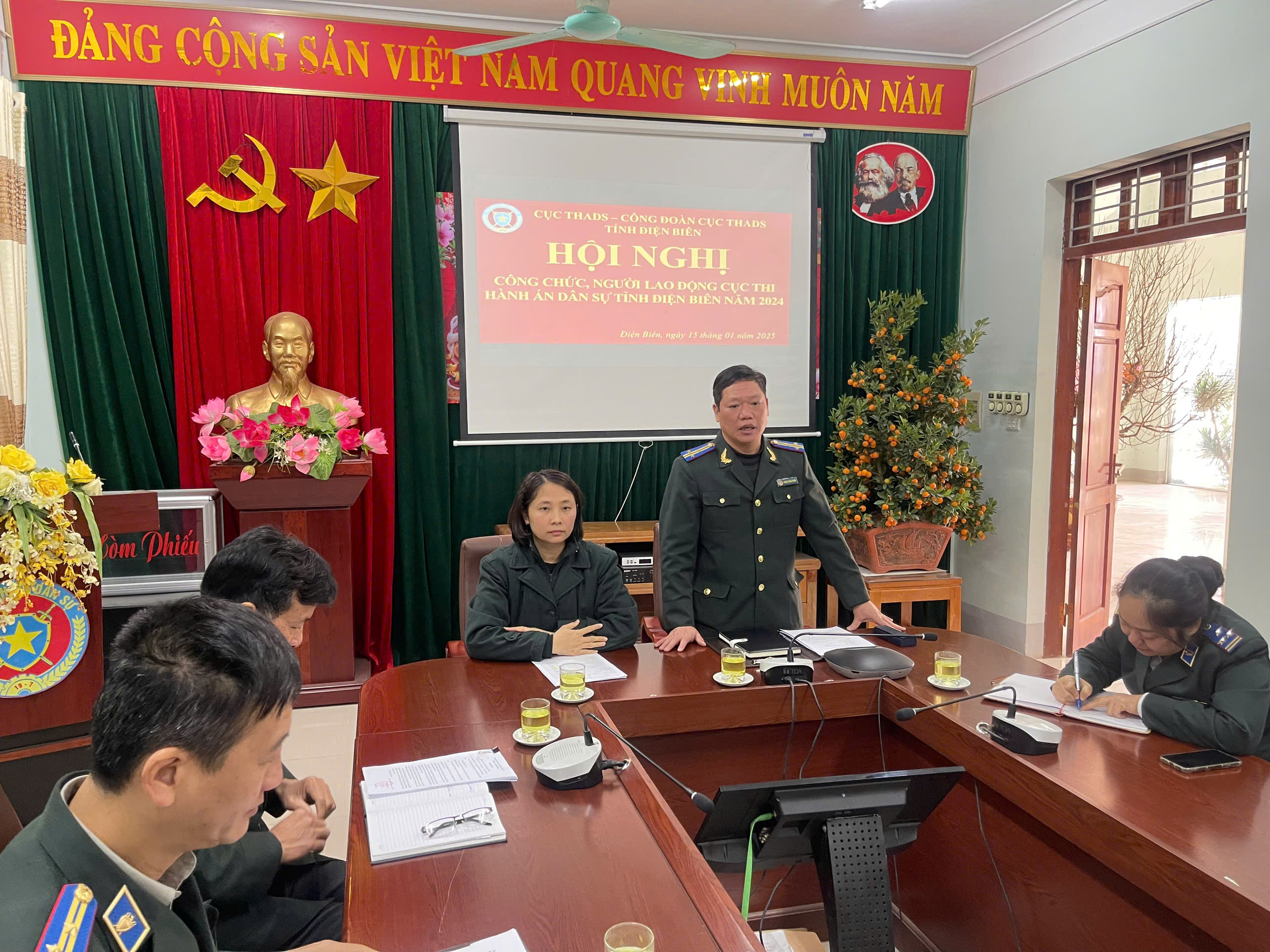 Cục thi hành án tỉnh Điện Biên tổ chức Hội nghị công chức,  người lao động năm 2024