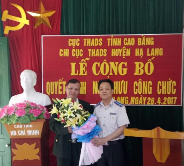 Chi cục Thi hành án dân sự huyện Hạ Lang tổ chức Lễ công bố Quyết định nghỉ hưu công chức