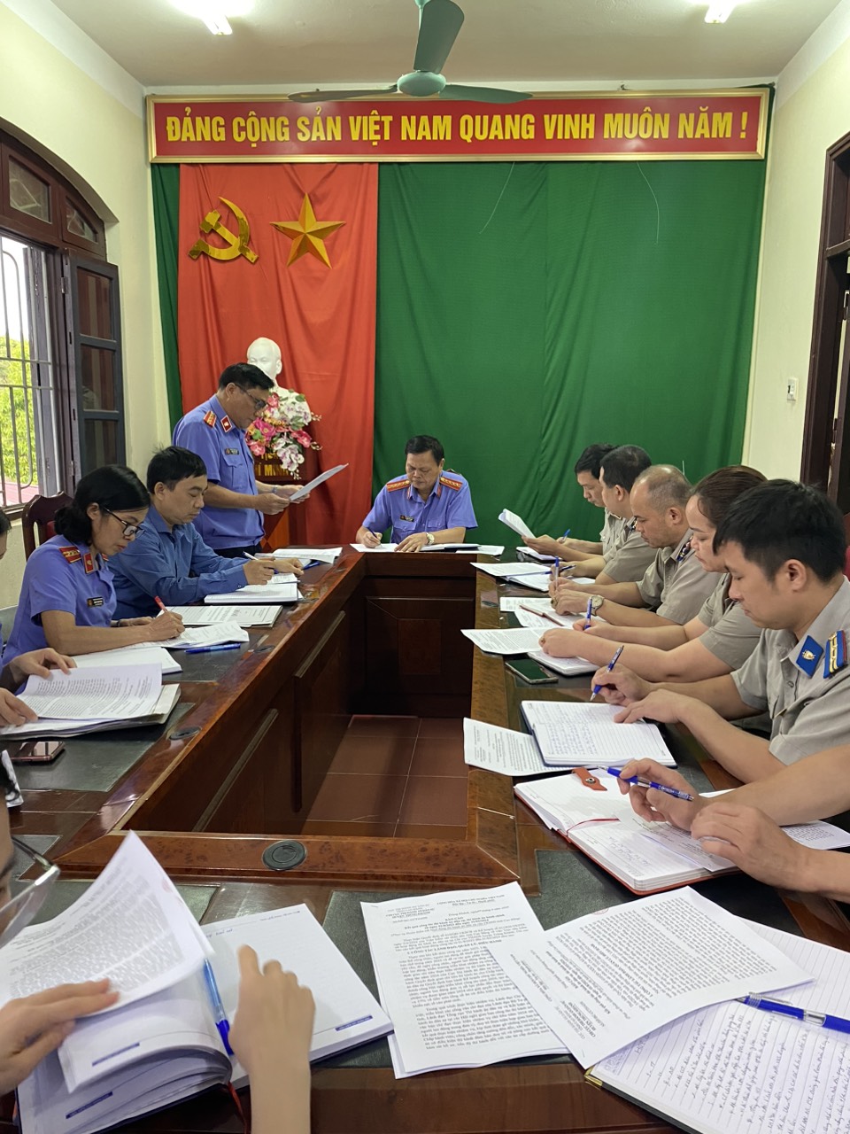 Viện kiểm sát nhân dân tỉnh Cao Bằng đã trực tiếp kiểm sát việc tuân theo pháp luật trong hoạt động thi hành án dân sự đối với Chi cục Thi hành án dân sự huyện Trùng Khánh.