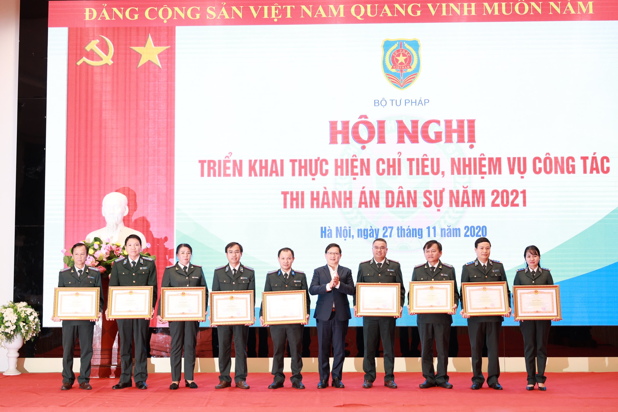 Những bước chuyển mạnh mẽ trong công tác thi hành án dân sự