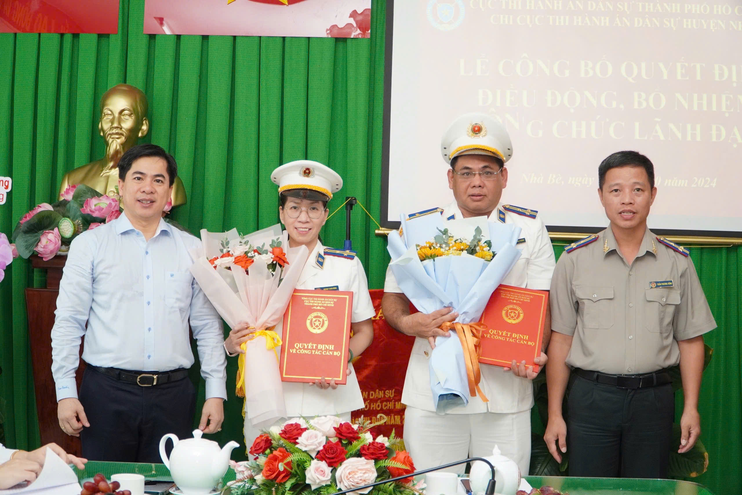 Công bố Quyết định điều động, bổ nhiệm Chi cục trưởng Chi cục THADS huyện Nhà Bè và Quận 4