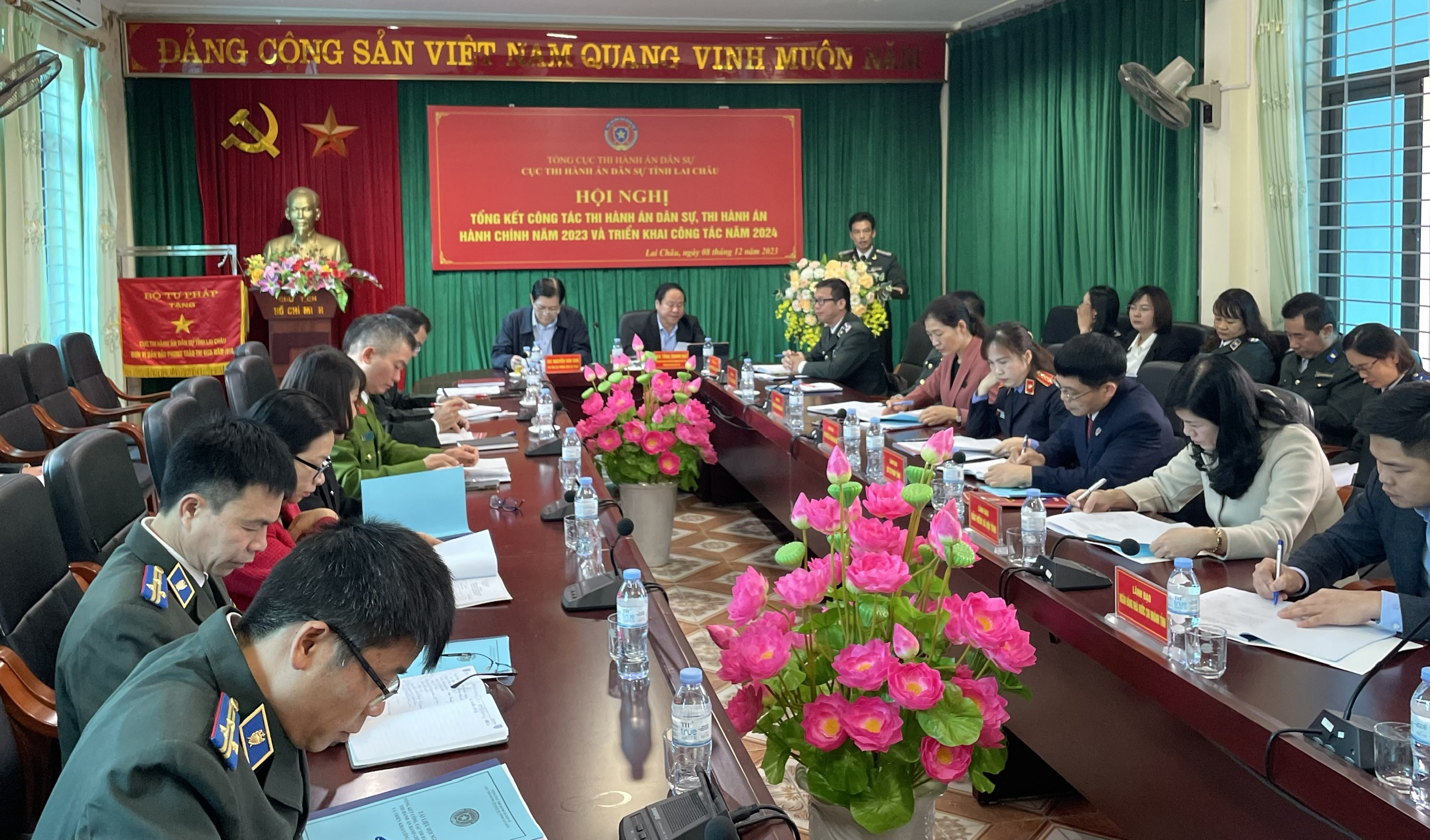 CỤC THI HÀNH ÁN DÂN SỰ TỈNH LAI CHÂU TỔ CHỨC HỘI NGHỊ TỔNG KẾT CÔNG TÁC THADS, THAHC NĂM 2023 VÀ TRIỂN KHAI CÔNG TÁC THADS NĂM 2024