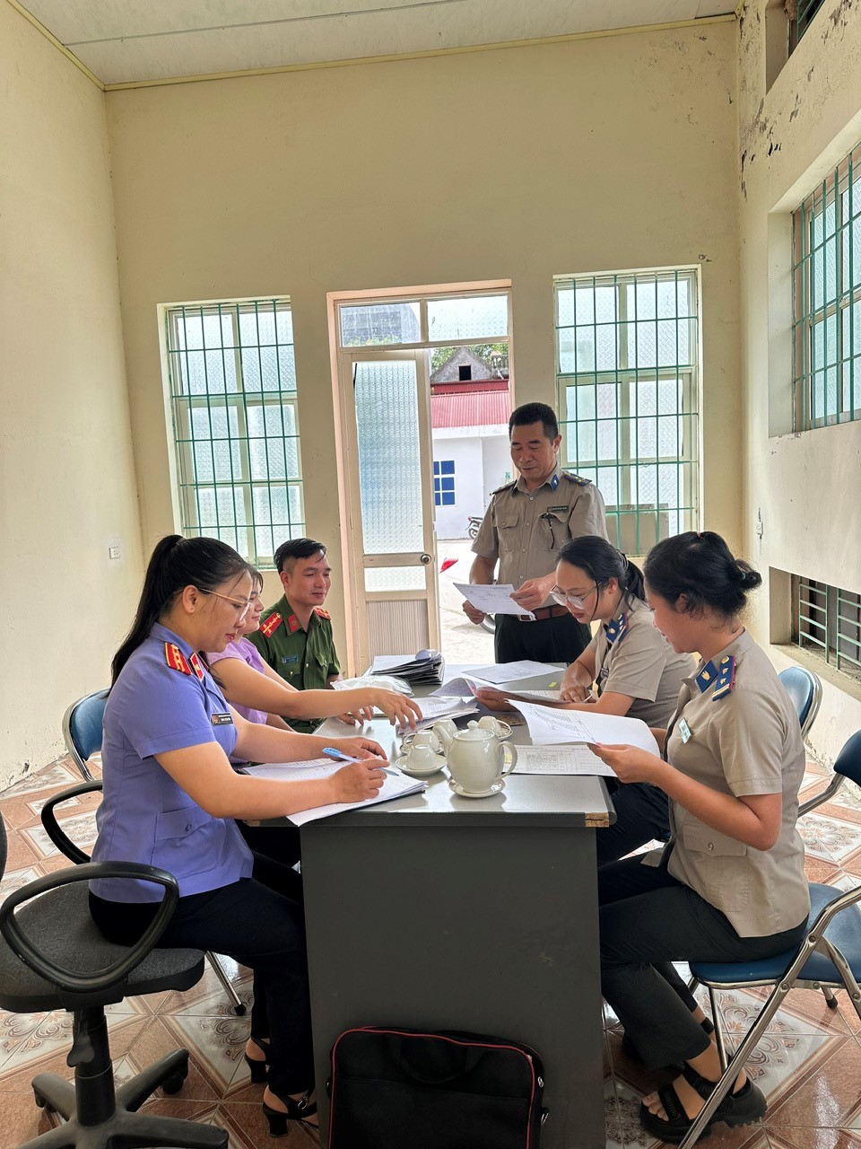 Cục Thi hành án dân sự tỉnh Lai Châu tổ chức tiêu hủy vật chứng, tài sản đợt VIII năm 2024