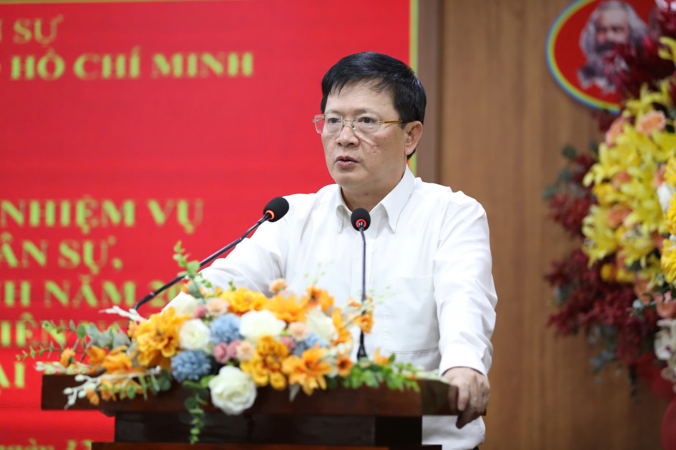 Thứ trưởng Mai Lương Khôi dự hội nghị triển khai công tác năm 2025 tại Cục THADS TP.HCM