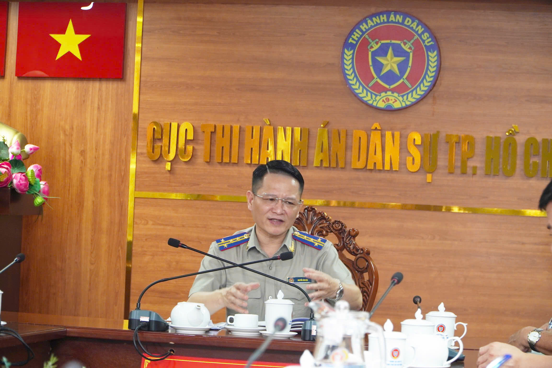 Giao ban cán bộ chủ chốt: Thử nghiệm ứng dụng trí tuệ nhân tạo (AI) ghi hình cuộc họp