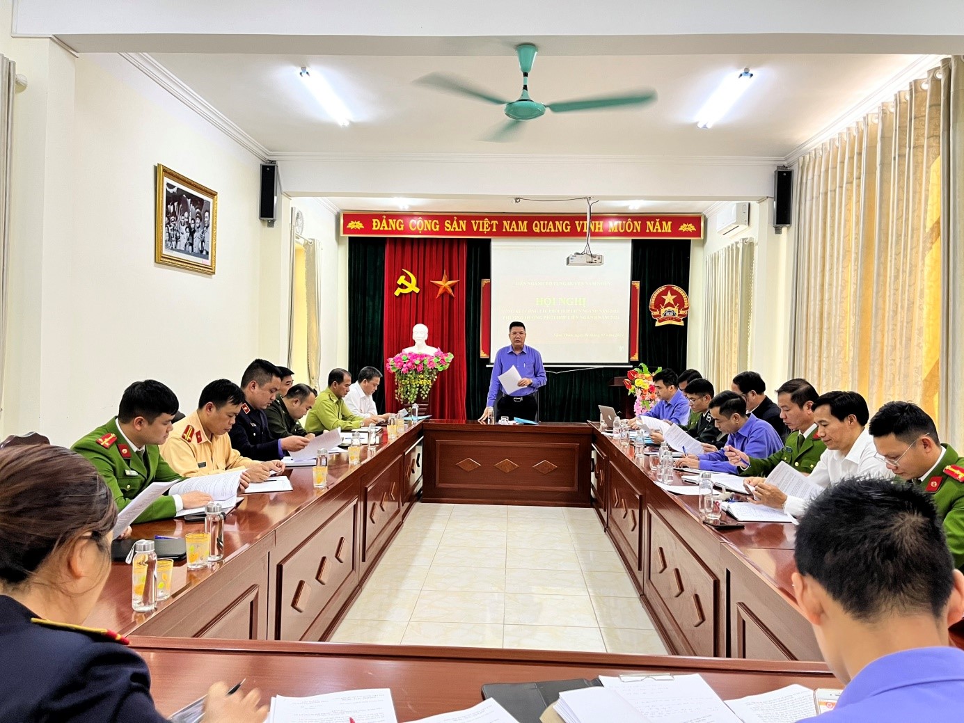 Liên ngành Tố tụng huyện Nậm Nhùn tổ chức Hội nghị tổng kết công tác phối hợp năm 2023, triển khai nhiệm vụ năm 2024 và ký kết quy chế phối hợp liên ngành trong công tác THADS trên địa bàn.