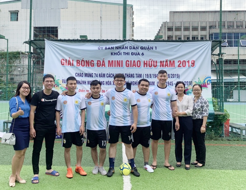 CHI CỤC THI HÀNH ÁN DÂN SỰ QUẬN 1 THAM DỰ GIẢI  BÓNG ĐÁ MINI GAO HỮU KHỐI THI ĐUA 6 QUẬN 1 NĂM 2019