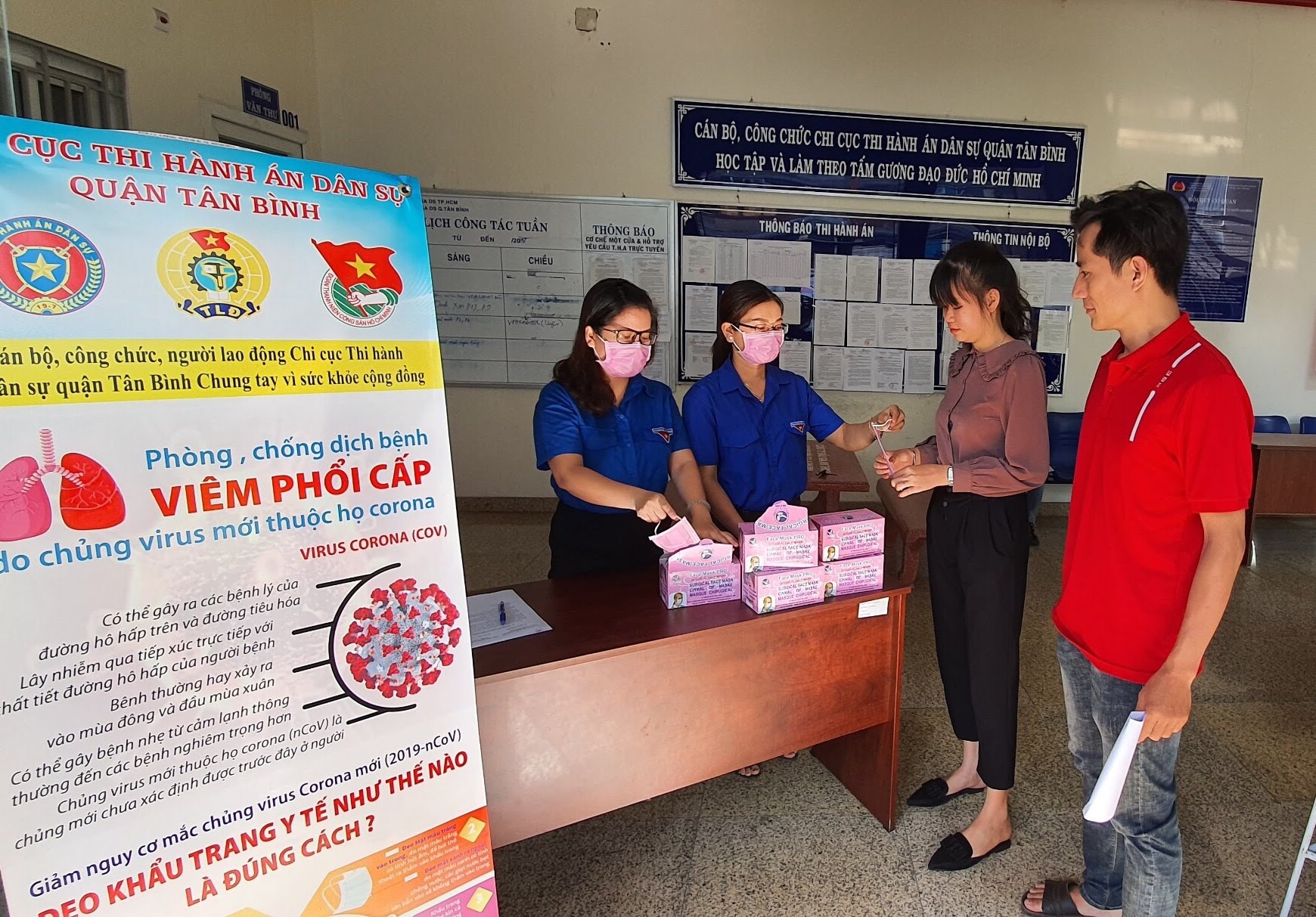 Chi cục Thi hành án dân sự quận Tân Bình thực hiện nghiêm phòng, chống dịch bệnh viêm đường hô cấp do chủng mới của virus Corona (nCoV) gây ra.